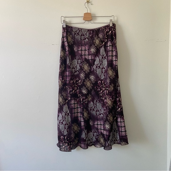 Vintage 90s Purple Floral Midi Skirt - Picture 4 of 6